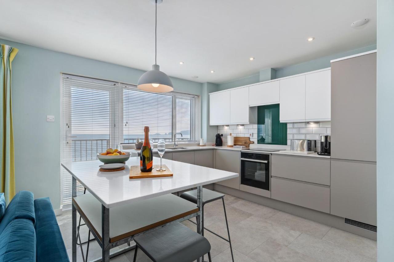 Dolphins Apartment - Spectacular Sea Views 손더스풋 외부 사진